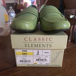 Classic Elements Leather Green Slip On Flats Loafers Casual Shoes Size 8m